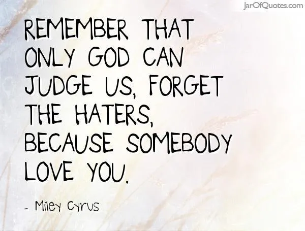 11 Quotes Tangguh dari Miley Cyrus. Untukmu yang Tetap Kuat Meski Dicaci dan Diremehkan Orang 12