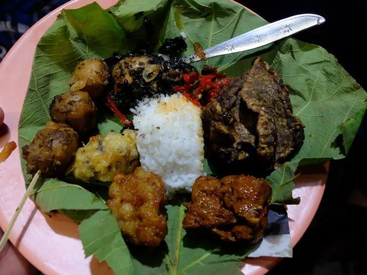Mudik Telah Tiba! 8 Kuliner Maknyuss Ini Bakal Menemanimu Kalau Mudik Lewat Pantura 13