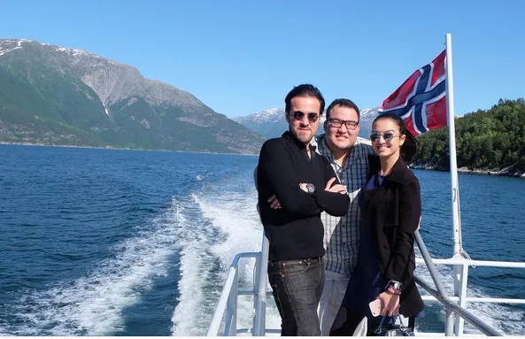 Raline Shah Ramadhan Ini Liburan Ke Norwegia, Foto-fotonya Sungguh Memanjakan Mata 14