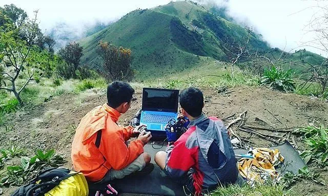 Kalau Gunung Sudah Rame Kaya Pasar, Bisnis Ini Bisa Kamu Buka Di Sana! Ngakak Pasti Deh Bacanya 18