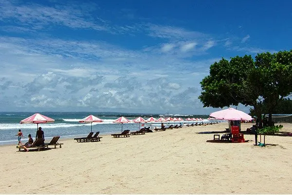 Gara-gara Kita, Pantai Yang Dulu Indah Kini Jadi Tercemar Sampah dan Limbah! Sedih Rasanya :( 21
