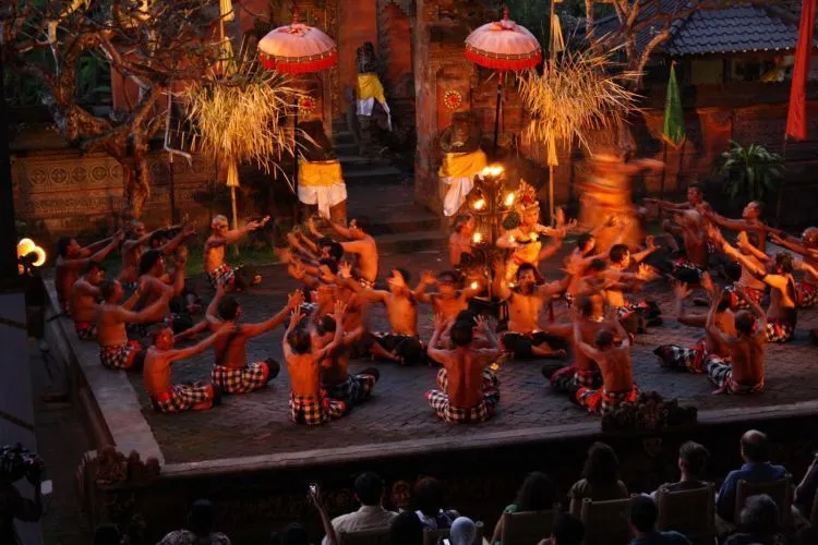 Kalau Lagi Galau Mending Refreshing ke Ubud, Bali Aja. Yakin Deh Jiwamu Sehat Di Sana! 12