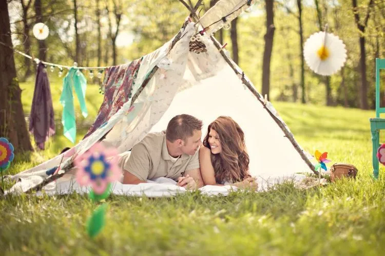 Inspirasi Foto Prewed di Alam Terbuka yang Bisa Bikin Kamu Mupeng. Mana Favoritmu? 21