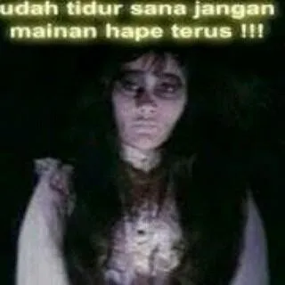 Daripada Galau Malam-malam, Mending Nostalgia Sama Karakter Horor Paling Seram, Suzanna! 14
