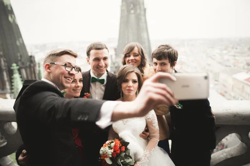 Biar Ketemu Jodoh di Kondangan, Tips-tips Selfie Ini Perlu Kamu Praktekkan! 13
