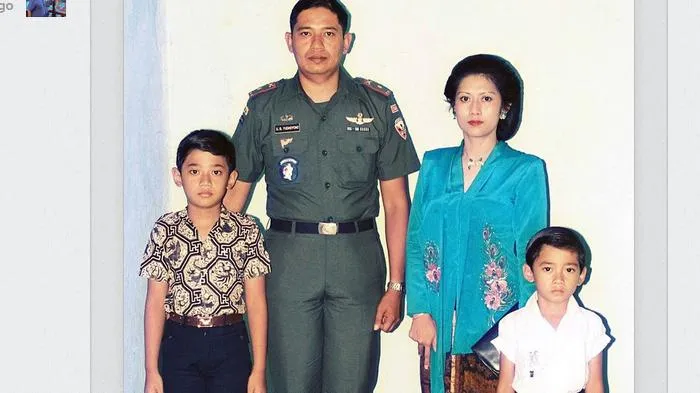 Jika Banyak yang Bilang SBY Itu Ganteng, Apalagi Putranya. Siap-Siap Luluh Sama Mas Agus Yudhoyono. 6