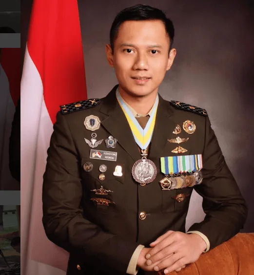 Jika Banyak yang Bilang SBY Itu Ganteng, Apalagi Putranya. Siap-Siap Luluh Sama Mas Agus Yudhoyono. 10