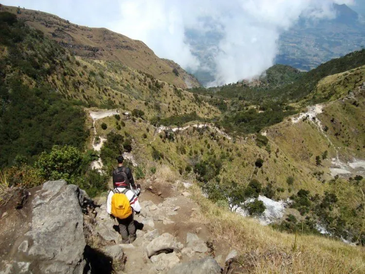 5 Mitos dan Pantangan Mendaki Gunung Lawu. Ketahui, Agar Pendakianmu Aman 8