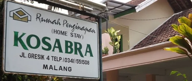 12 Hotel 150 Ribuan di Malang yang Bikin Dompetmu Tersenyum Senang 23