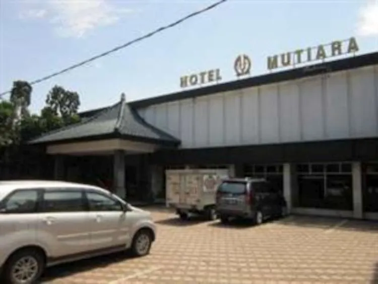 12 Hotel 150 Ribuan di Malang yang Bikin Dompetmu Tersenyum Senang 18