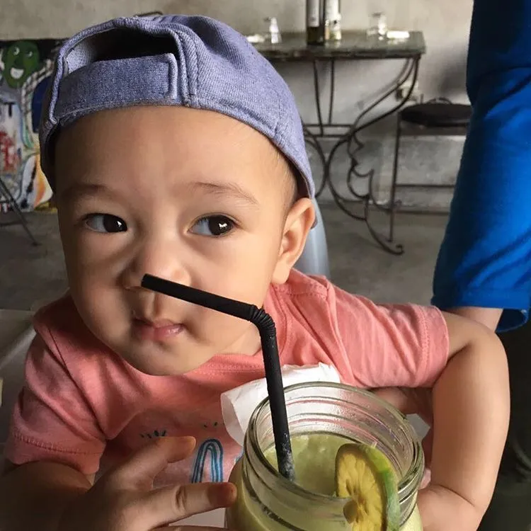 Bahagianya Raffi Ahmad - Nagita Slavina. Pose Unyu Menggemaskan dari Rafathar Ini Nggak Bikin Bosan! 21