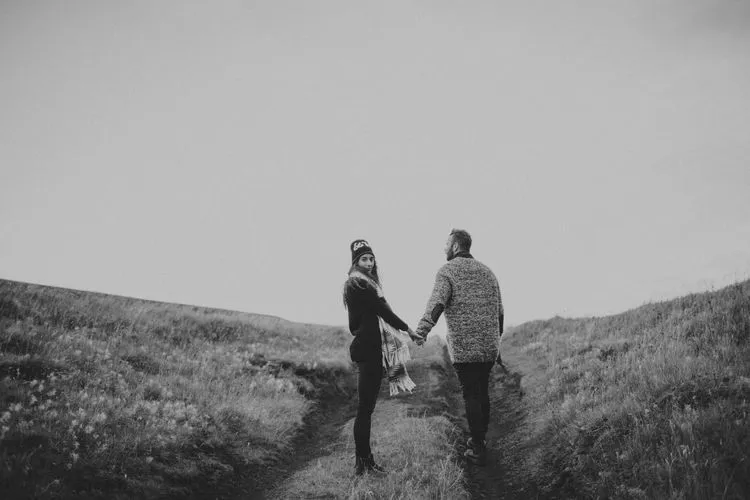 Bedanya Cowok yang Cuma Main-main dengan Dia yang Serius Ingin Menjadikanmu Partner Hidupnya 10