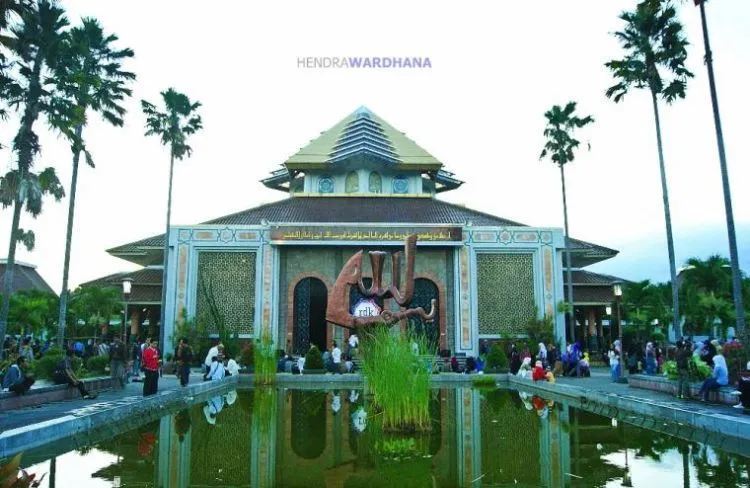 30 Hari Mencari Takjil. Para Pemburu Takjil Harus Berburu Buka Puasa ke Masjid-Masjid di Jogja Ini! 11