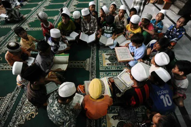 10 Cara Khatam Al Qur'an Selama Puasa Ramadhan 17