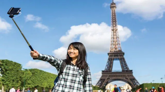 6 Hal yang Bisa Suka-Suka Kamu Lakukan Kalau Tajir dan Punya Uang Banyak. Makanya, Usaha! 8
