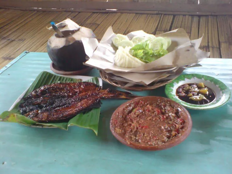 Mudik Telah Tiba! 8 Kuliner Maknyuss Ini Bakal Menemanimu Kalau Mudik Lewat Pantura 14
