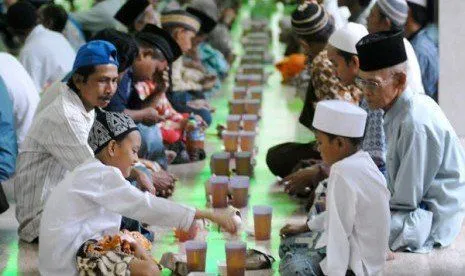 30 Hari Mencari Takjil. Para Pemburu Takjil Harus Berburu Buka Puasa ke Masjid-Masjid di Jogja Ini! 16