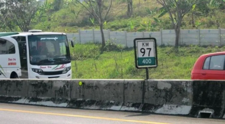 Jalan Tol Cipularang Menyimpan Kisah Mistis yang Berujung Tragis! Hati-hati Kalau Lewat Sana 7