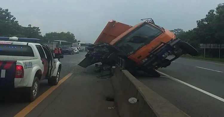 Jalan Tol Cipularang Menyimpan Kisah Mistis yang Berujung Tragis! Hati-hati Kalau Lewat Sana 8