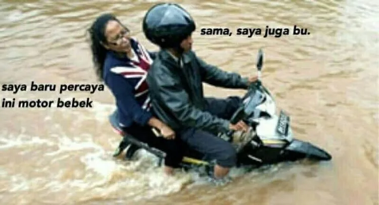 25 Orang yang Terbukti Lebih Tabah dari Hujan di Bulan Juni 27