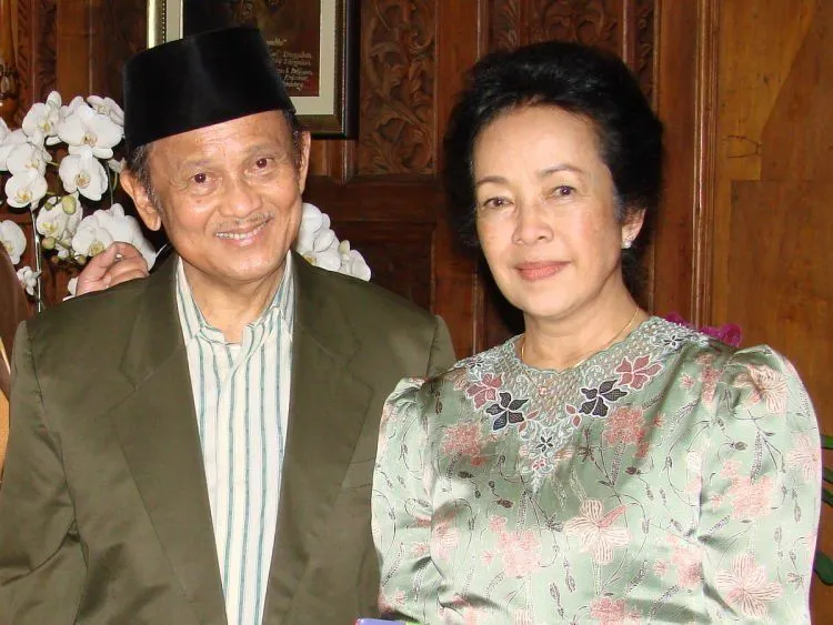 Belum Jadi Pasangan Sekarang, Belum Tentu Nggak Jodoh Di Masa Depan. Yuk, Belajar Dari 4 Pasangan Ini Soal Hubungan 2