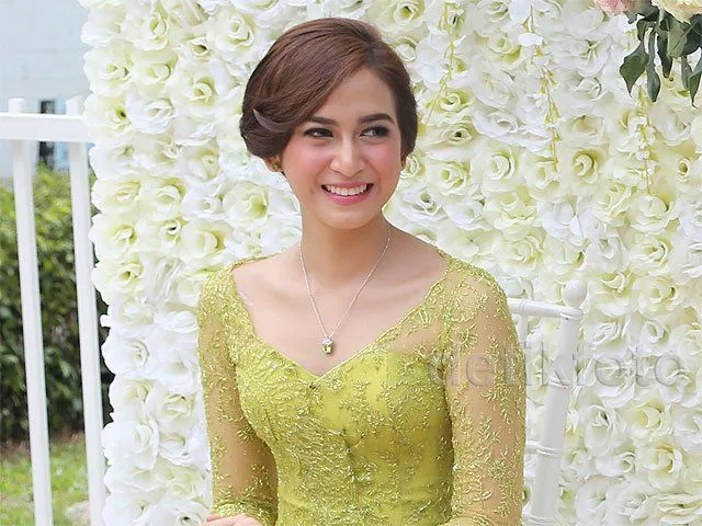 6 Tips Buat Kamu yang Bingung Pilih Aksesoris Kebaya. Biar Penampilanmu Semakin Cetar! 12