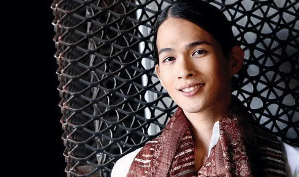 Deretan Selebriti Ini Bikin Kamu Bertanya-Tanya Tentang Jenis Kelaminnya. Cewek Atau Cowok Sih? 6