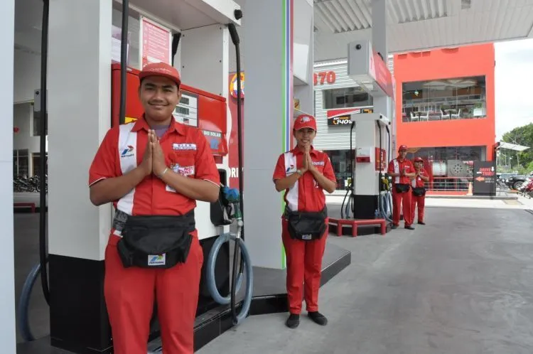 Yuk Jalan-jalan ke Ngawi. Baca Al Quran 1 Juz dapat Gratisan Pertamax 2 Liter Lho! 4