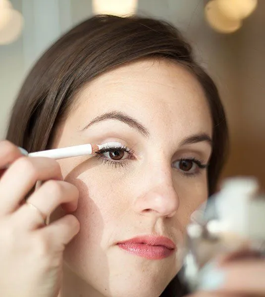 7 Tips Rahasia dalam Berdandan yang Bikin Skill Makeup Kamu Naik Level 11
