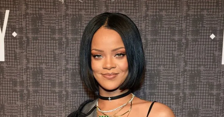 Masih Merasa Cantik Adalah yang Berambut Panjang? Lihat Dulu 12 Seleb dengan Rambut Bob Ini 14
