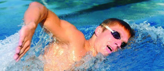 9 Cara Mudah Belajar Berenang Sendiri Tanpa Harus Les 18