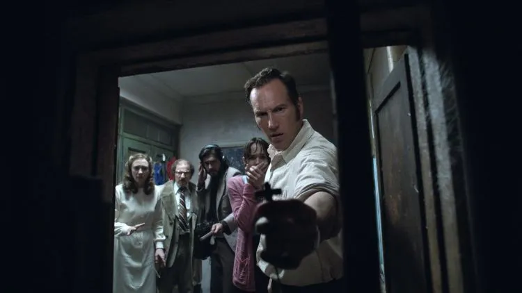 Review The Conjuring 2: Gagal Mendongeng, Sukses Meneror. 4