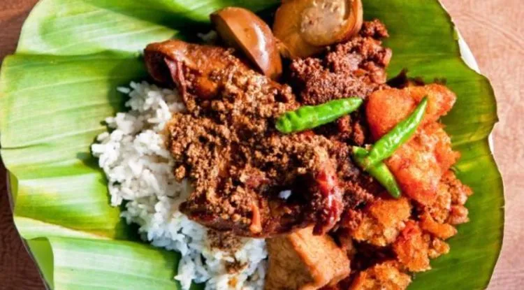 Patah Hati Memang Sengsara. Mending Kunjungi 10 Destinasi Ini Biar Move On Kamu Lancar Jaya! 14