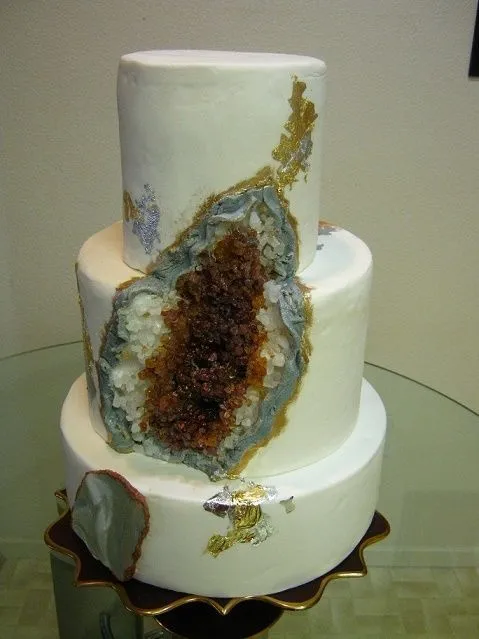 Tren Wedding Cake Baru yang Cantik dan Nggak Mahal. Bikin Pernikahanmu Berkesan! 11