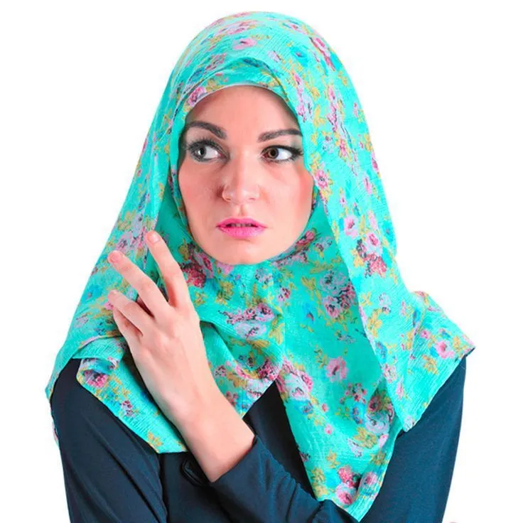 Sebagai Hijabers Kekinian, 9 Jenis Bahan Hijab Ini Layak Kamu Koleksi untuk Menunjang Penampilanmu 10