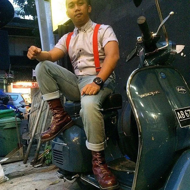 Cowok yang Memakai Suspender Itu Emang Ganteng dan Unyu banget! Setuju? 20