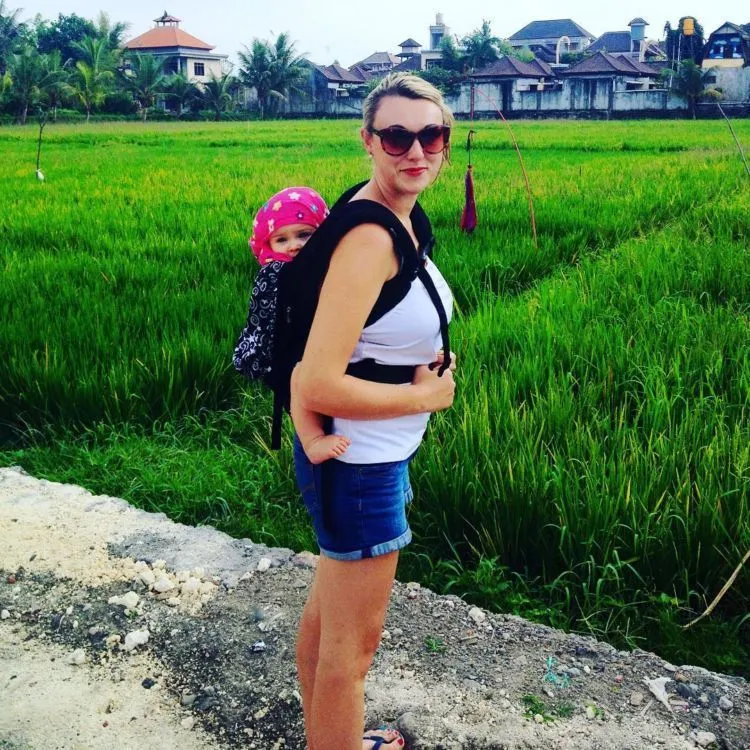 Wow, Bayi Berusia 1 Tahun Ini Sudah Traveling Sejak Ia Lahir. Keliling Dunia Sambil Disusuin Ibunya! 17
