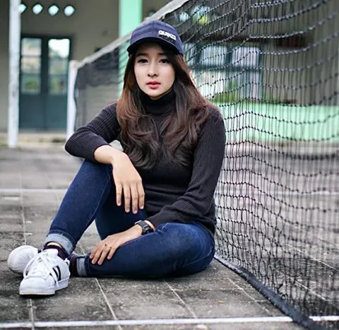 10 Kota di Indonesia yang Bakal Bikin Semua Cowok Bahagia. Banyak Pemandangan 'Indah' Di Sana 13