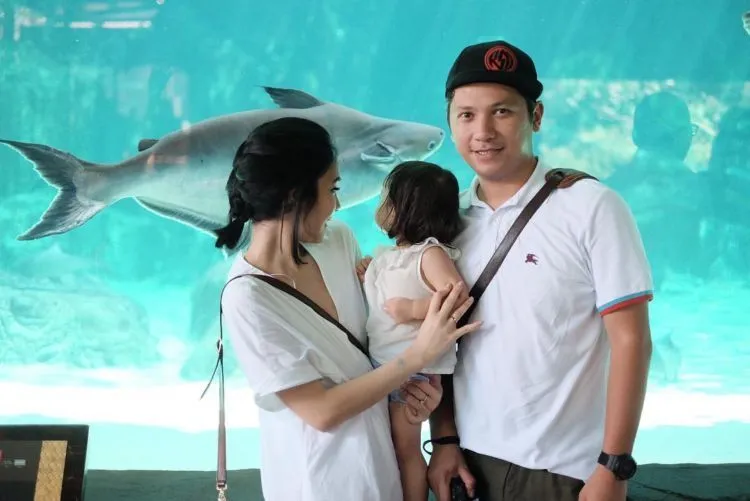 Ikut Nyimak Liburan Gading, Gisel, dan Gempi Ke Singapura Yuk! Entah Kenapa Kamu Bisa Ikut Bahagia. 20