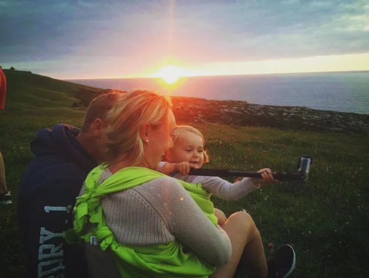 Wow, Bayi Berusia 1 Tahun Ini Sudah Traveling Sejak Ia Lahir. Keliling Dunia Sambil Disusuin Ibunya! 16