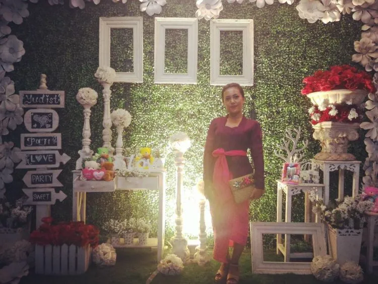 Inspirasi Kebaya Bali Untuk Kondangan. Lure Module Instan untuk Mendekatkan Jodoh Kamu 16