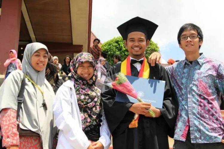 Ini Dia 12 Spot Instagrammable yang Indah di UGM. Wah Jadi Pengen Kuliah Ke Sana! 24