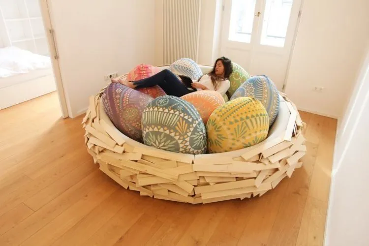 25 Inspirasi Sofa Lucu nan Nyaman Buat 'Nduselan' Sama Pasangan Halalmu Nanti 29