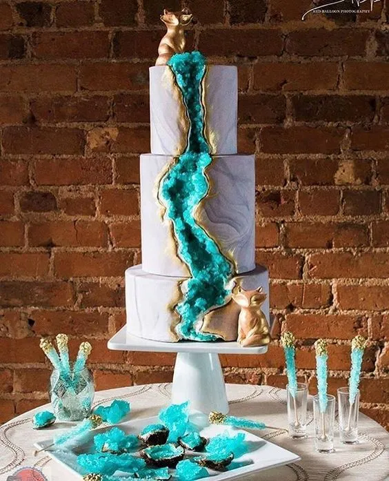 Tren Wedding Cake Baru yang Cantik dan Nggak Mahal. Bikin Pernikahanmu Berkesan! 10