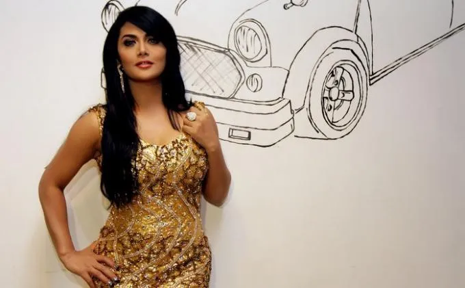 5 Selebriti Ini Mengaku Memilih Sedot Lemak Untuk Menyempurnakan Tubuhnya, Seberapa Perlu? 6