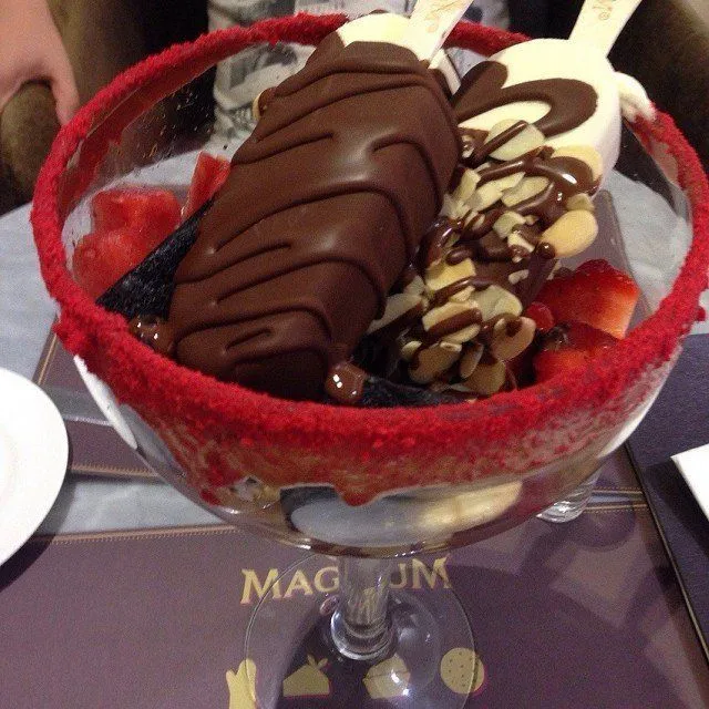 10 Café di Jakarta Akan Memanjakan Lidahmu dengan Es Krim Andalannya. Maknyuss Rasanya! 20