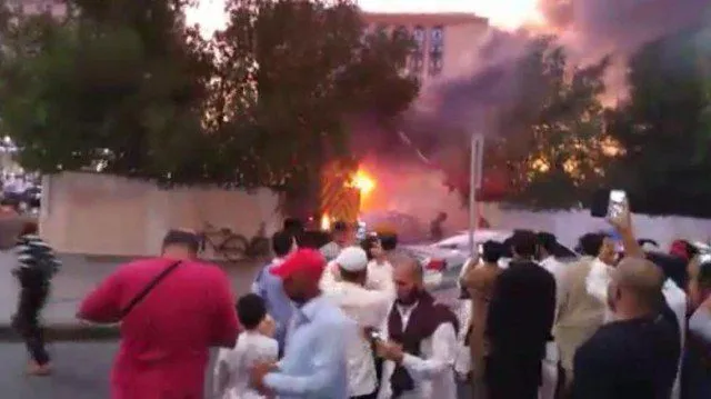 10 Foto Idul Fitri Tersedih Sepanjang Masa #PrayForSoloAndMadina 14