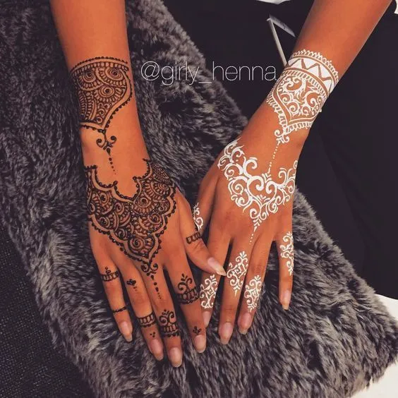 16+ Inspirasi Henna Putih Simple untuk Hari Pernikahanmu 30