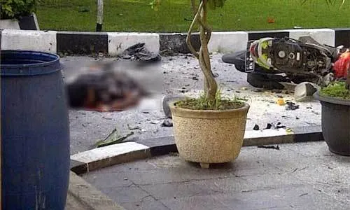 10 Foto Idul Fitri Tersedih Sepanjang Masa #PrayForSoloAndMadina 19