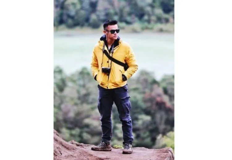 10 Gaya Liburan Artis Top Indonesia Ini Bisa Kamu Tiru. Biar Penampilanmu Nggak Bikin Malu 12